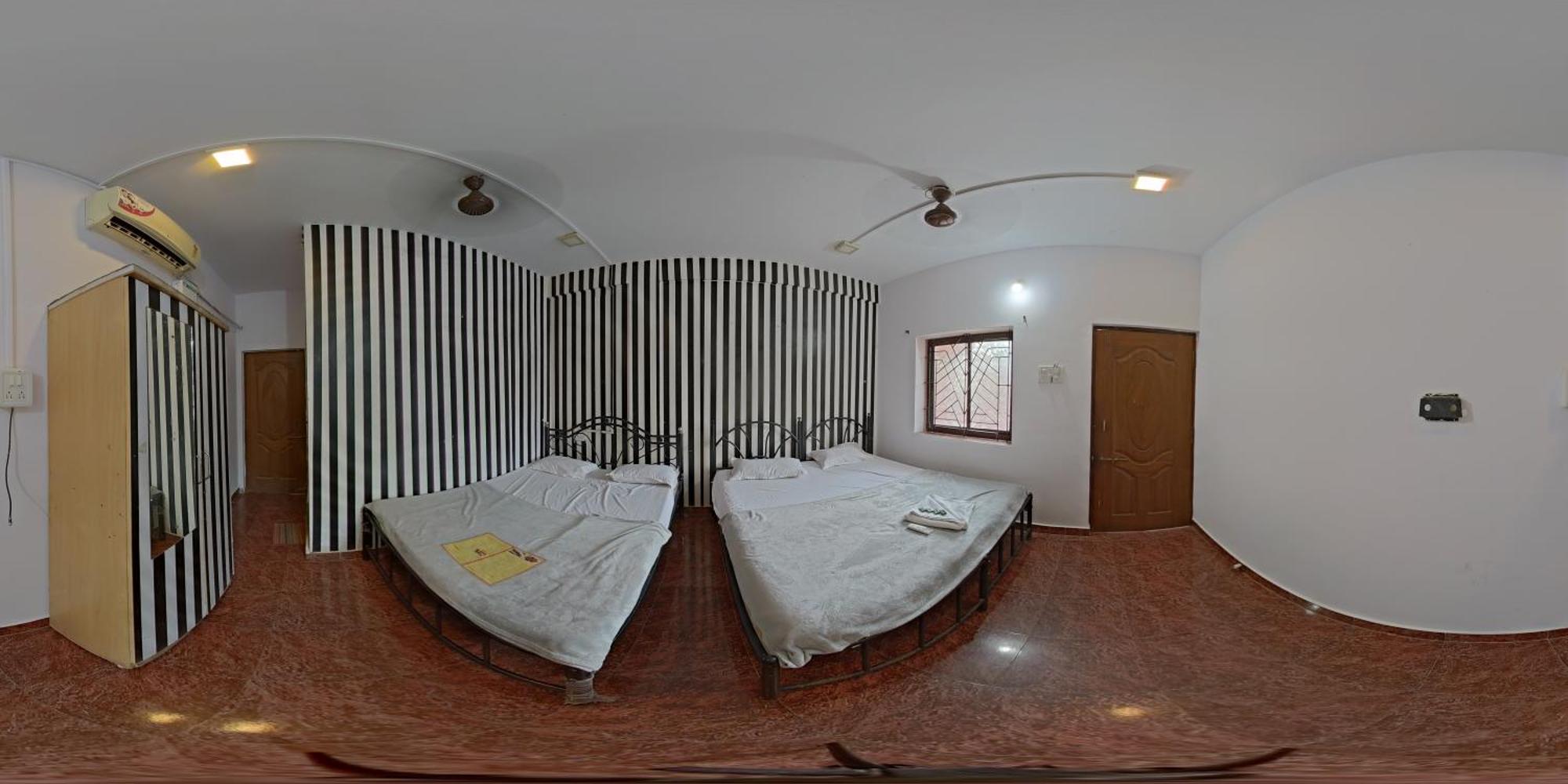 Esther Guest House Calangute Luaran gambar
