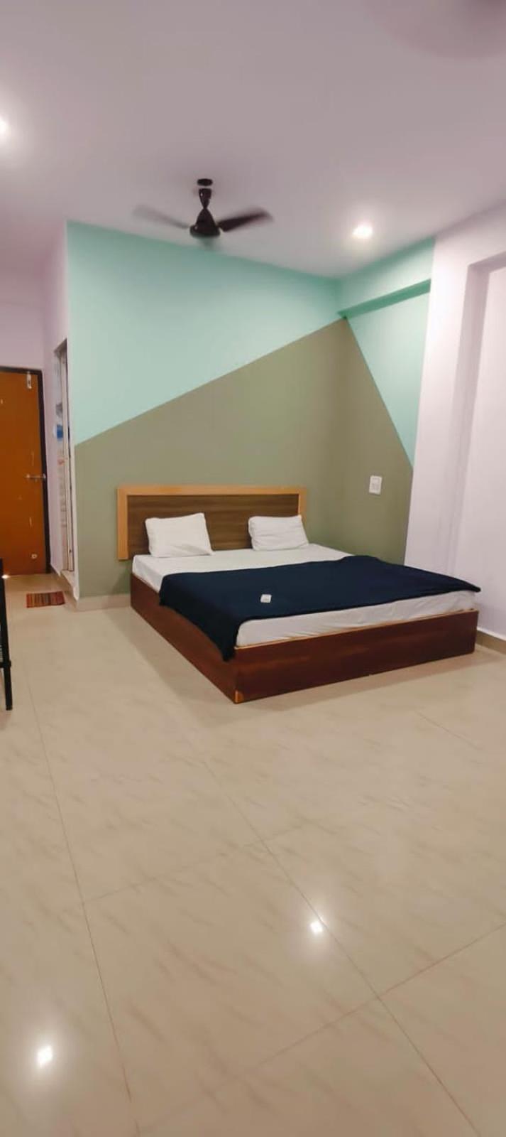 Esther Guest House Calangute Bilik gambar