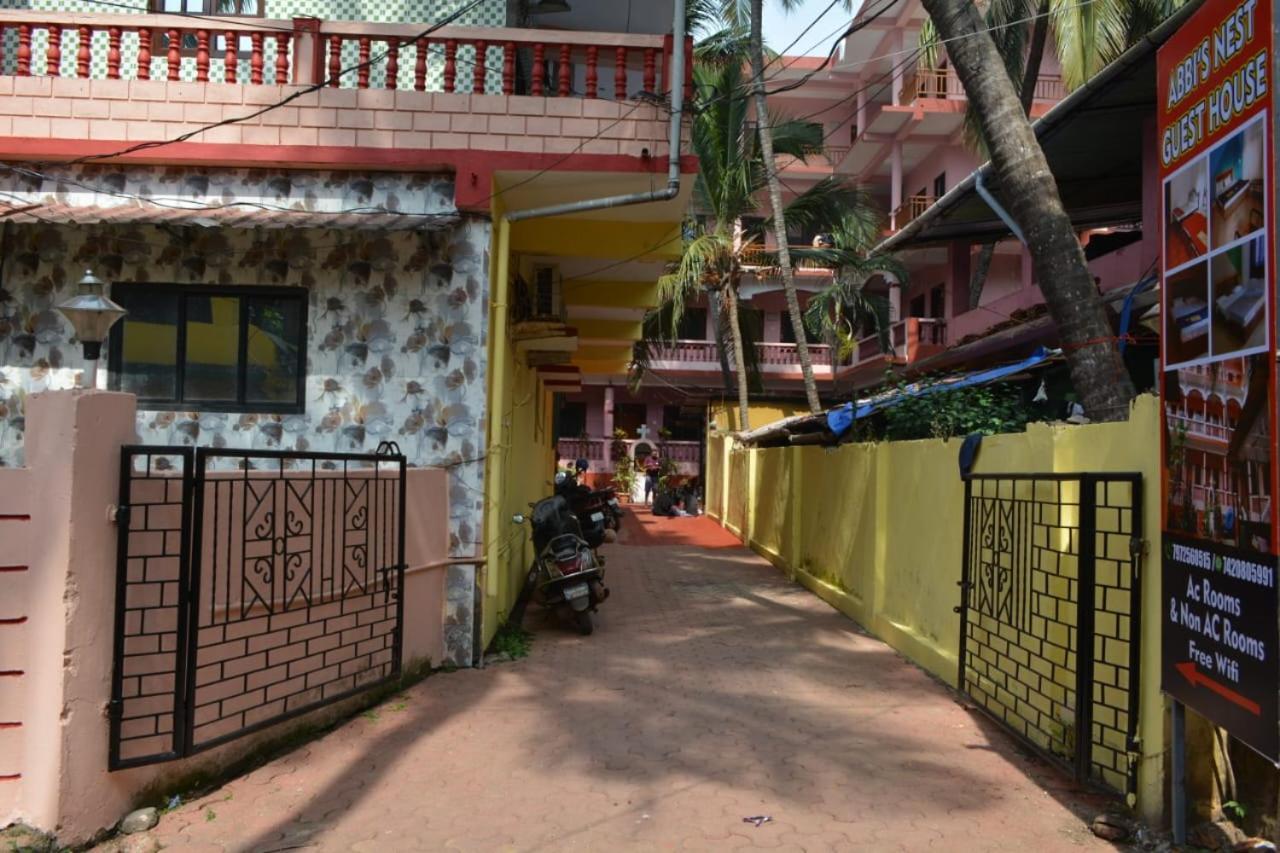 Esther Guest House Calangute Luaran gambar